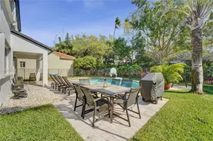 1367 Camellia Cir, Weston, FL 33326 - Photo 57