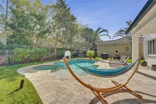 1367 Camellia Cir, Weston, FL 33326 - Photo 51