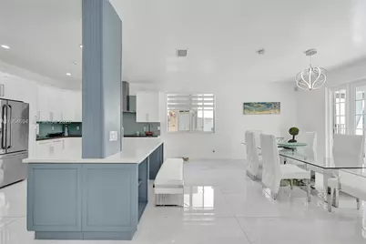 1367 Camellia Cir, Weston, FL 33326 - Photo 13