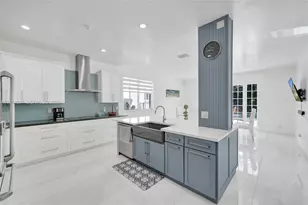 1367 Camellia Cir, Weston, FL 33326 - Photo 23