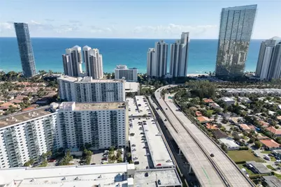 19201 Collins Ave #949, Sunny Isles Beach, FL 33160 - Photo 33