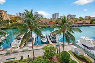 2950 NE 188th St, Aventura, FL 33180 - Photo 23