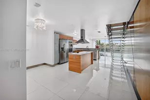 2950 NE 188th St, Aventura, FL 33180 - Photo 5