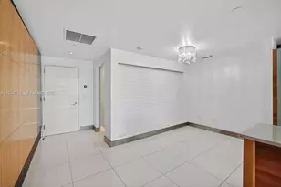 2950 NE 188th St, Aventura, FL 33180 - Photo 7