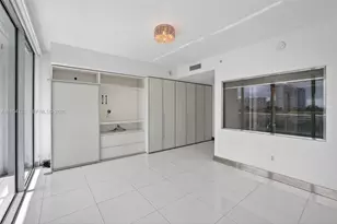 2950 NE 188th St, Aventura, FL 33180 - Photo 33