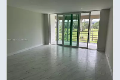 903 Cypress Ter #205, Pompano Beach, FL 33069 - Photo 5