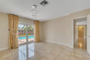 8275 SW 206th Terrace, Cutler Bay, FL 33189 - Photo 13