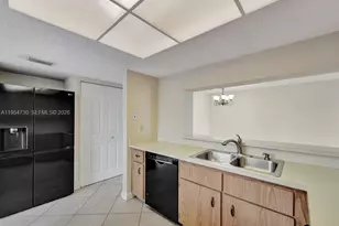 9520 Seagrape Dr, Davie, FL 33324 - Photo 19