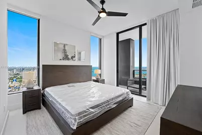159 NE 6th St #4815, Miami, FL 33132 - Photo 13