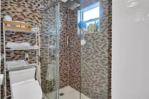 16750 NE 10th Ave, North Miami Beach, FL 33162 - Photo 27