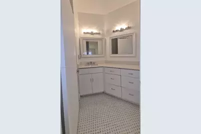 8122 NW 187th Ter #0, Hialeah, FL 33015 - Photo 21