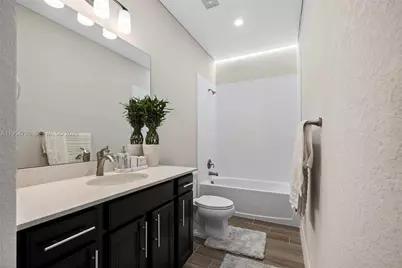 4642 W Pinehurst Trl W, Oakland Park, FL 33309 - Photo 25