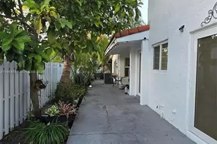 3605 NW 83rd Ave, Sunrise, FL 33351 - Photo 3