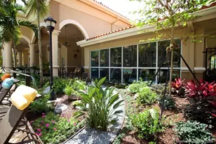 160 SW 117th Terrace, Pembroke Pines, FL 33025 - Photo 9