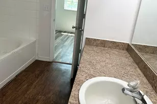 160 SW 117th Terrace, Pembroke Pines, FL 33025 - Photo 11