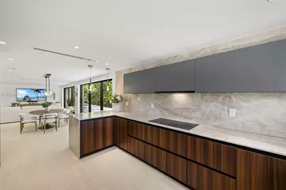 222 E Rivo Alto Dr, Miami Beach, FL 33139 - Photo 11