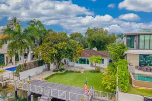 170 S Hibiscus Dr, Miami Beach, FL 33139 - Photo 5