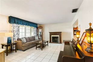 2201 NW 87th Ave, Pembroke Pines, FL 33024 - Photo 5