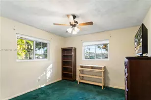 2201 NW 87th Ave, Pembroke Pines, FL 33024 - Photo 19