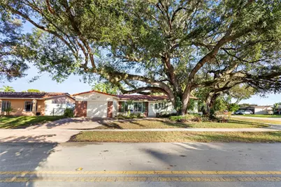 2201 NW 87th Ave, Pembroke Pines, FL 33024 - Photo 41