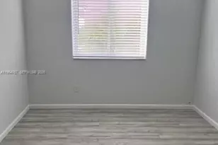 2310 W 74th St, Hialeah, FL 33016 - Photo 19