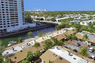 2619 S Parkview Dr, Hallandale Beach, FL 33009 - Photo 21