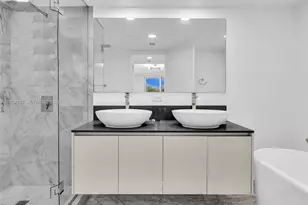 9821 E Bay Harbor Dr, Bay Harbor Islands, FL 33154 - Photo 31