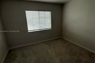 585 NW 11th Ave, Florida City, FL 33034 - Photo 11