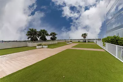 20200 W Dixie Hwy #903, Miami, FL 33180 - Photo 3