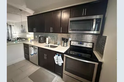 4061 N Dixie Hwy #30, Oakland Park, FL 33334 - Photo 9