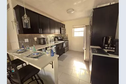 4061 N Dixie Hwy #30, Oakland Park, FL 33334 - Photo 9