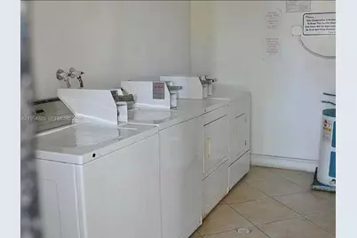 4061 N Dixie Hwy #30, Oakland Park, FL 33334 - Photo 23