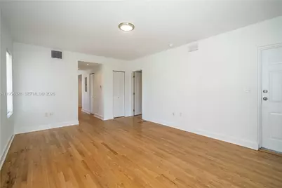 2425 Flamingo Pl #12, Miami Beach, FL 33140 - Photo 3