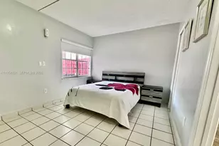 15645 SW 82nd Cir Ln, Miami, FL 33193 - Photo 19