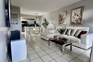 15645 SW 82nd Cir Ln, Miami, FL 33193 - Photo 1