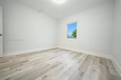 1221 NW 75th St, Miami, FL 33147 - Photo 17