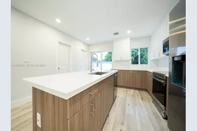 1221 NW 75th St, Miami, FL 33147 - Photo 27
