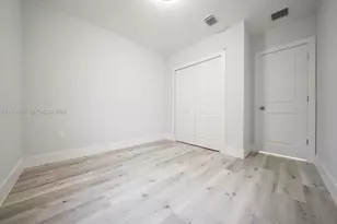 1221 NW 75th St, Miami, FL 33147 - Photo 33