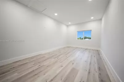 1221 NW 75th St, Miami, FL 33147 - Photo 19