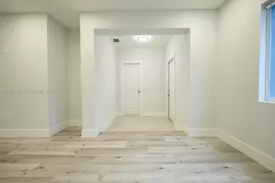 1221 NW 75th St, Miami, FL 33147 - Photo 9