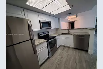 16950 W Dixie Hwy #127, North Miami Beach, FL 33160 - Photo 3