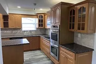 240 N 70th Way, Hollywood, FL 33024 - Photo 1