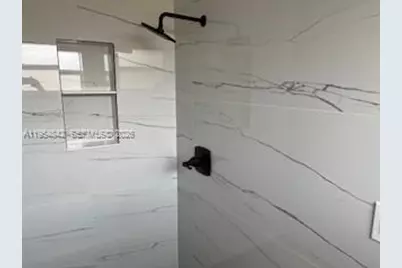 240 N 70th Way, Hollywood, FL 33024 - Photo 13