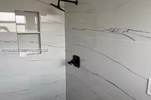 240 N 70th Way, Hollywood, FL 33024 - Photo 13