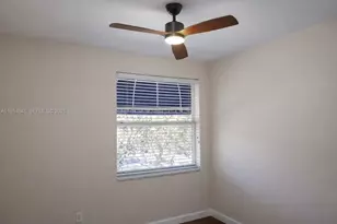 561 Racquet Club Rd, Weston, FL 33326 - Photo 13