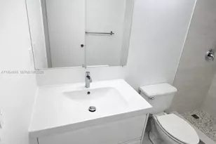 561 Racquet Club Rd, Weston, FL 33326 - Photo 17