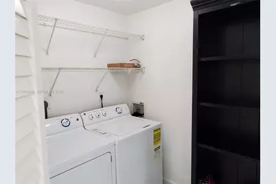 561 Racquet Club Rd #24, Weston, FL 33326 - Photo 9