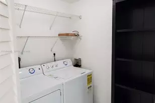 561 Racquet Club Rd, Weston, FL 33326 - Photo 9