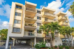 6937 Bay Dr, Miami Beach, FL 33141 - Photo 17