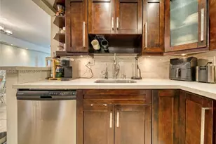 6937 Bay Dr, Miami Beach, FL 33141 - Photo 3